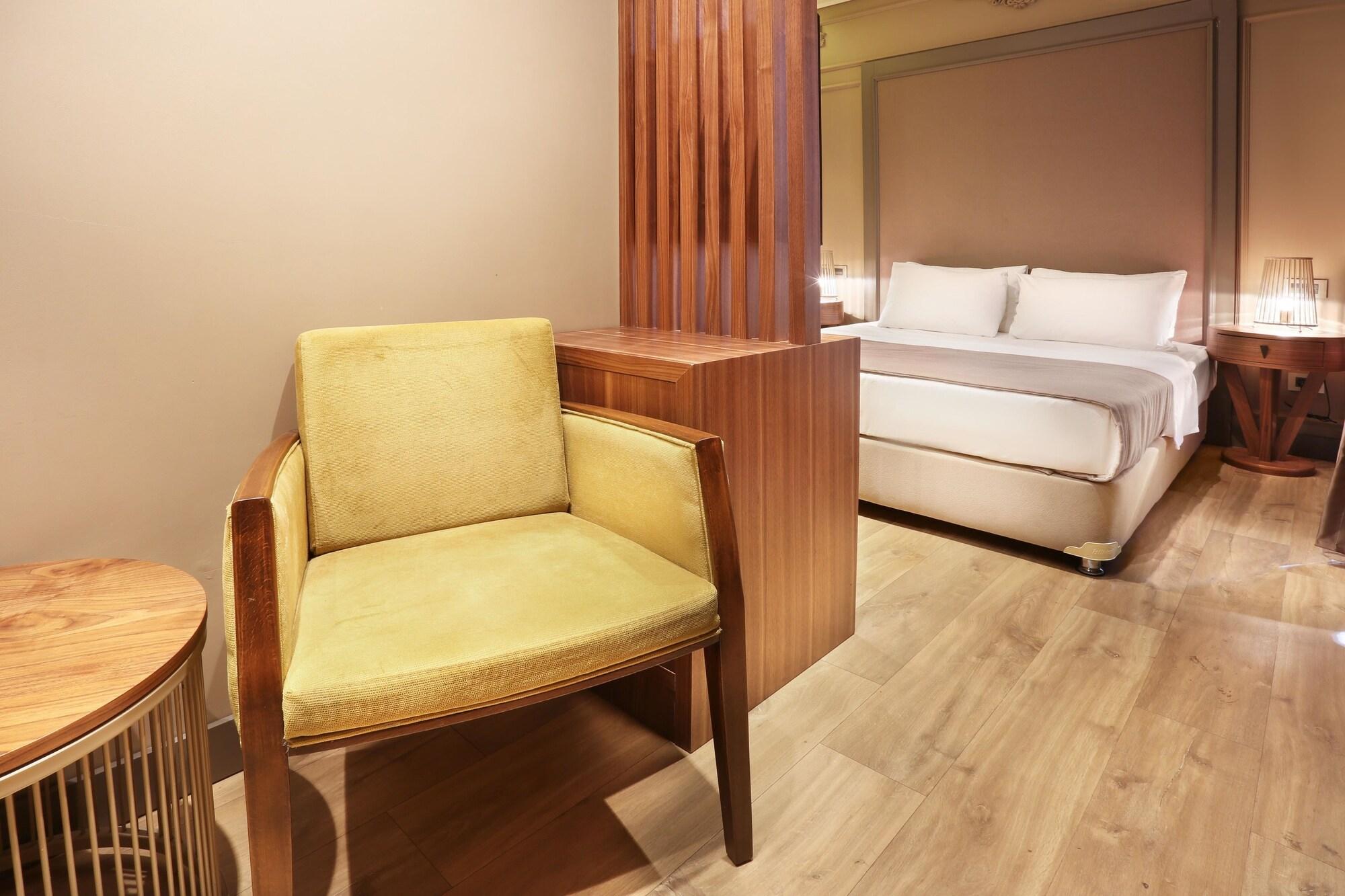Отель Taksim Premium Стамбул