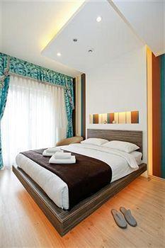 Отель Taksim Premium 3*